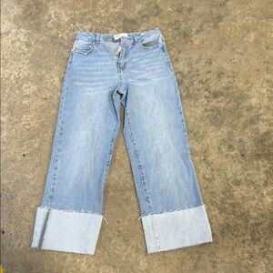 Stylish Light Blue Cropped Jeans for Women